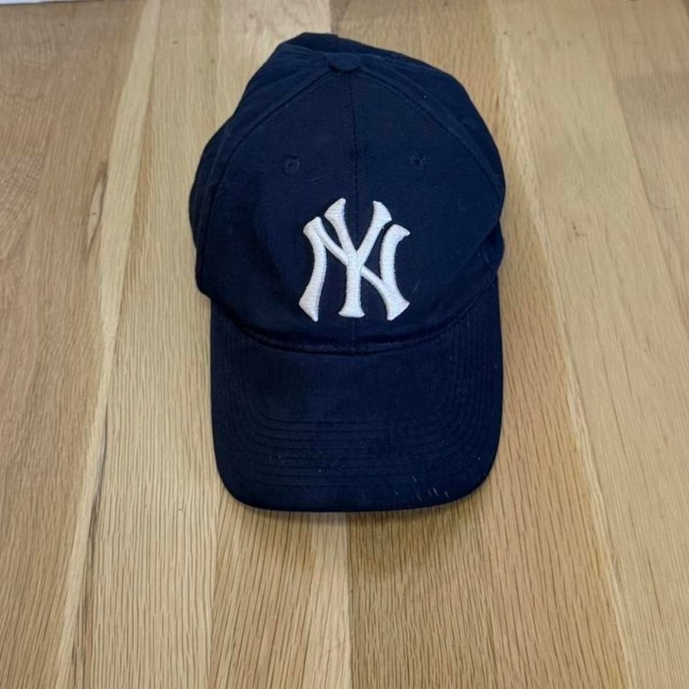 Vintage New York Yankees Navy MLB Dad Hat Adjustable Strap